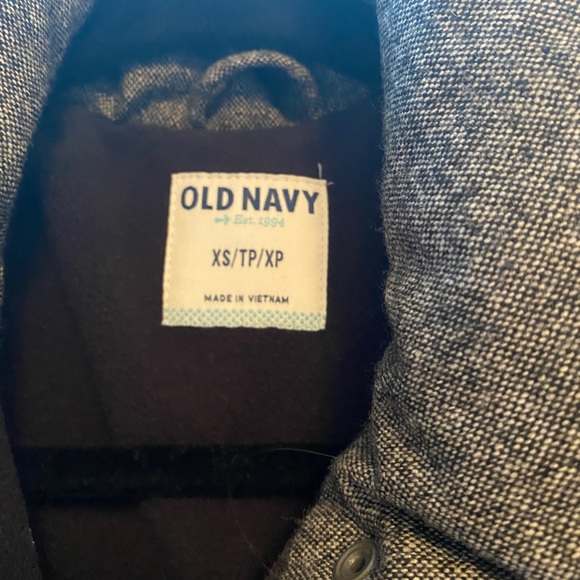 Old navy puffer vest - Picture 2 of 2